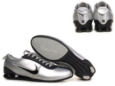 Nike Shox R3-88